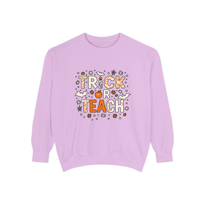 Trick or Teach Sweatshirt, Cute Halloween Gift, Teacher Sweatshirt, Fall Fashion, Cozy Unisex Sweater, Spooky Season Apparel