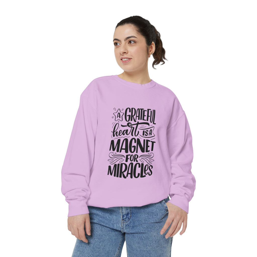A Grateful Heart Is a Magnet for Miracles Sweatshirt | Inspirational Christian Crewneck | Faith & Gratitude Apparel – Bougie Pumpkin Boutique