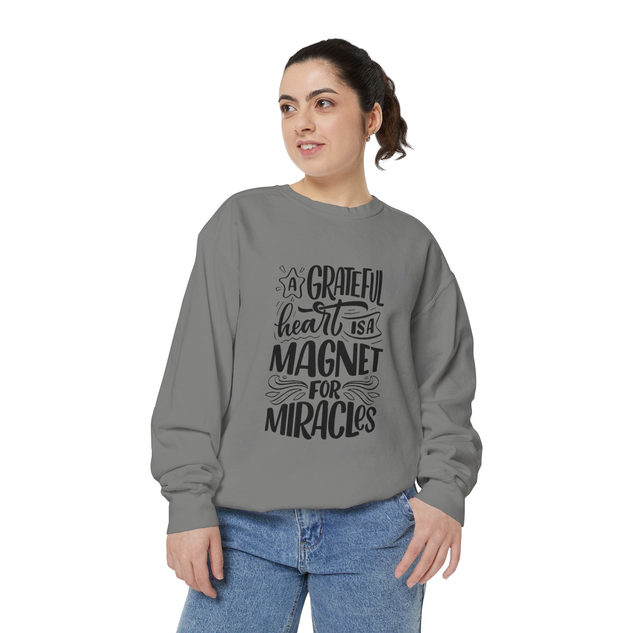 A Grateful Heart Is a Magnet for Miracles Sweatshirt | Inspirational Christian Crewneck | Faith & Gratitude Apparel – Bougie Pumpkin Boutique