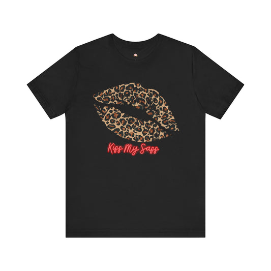 Funny Leopard Kiss Unisex Tee - Kiss My Sass