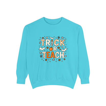 Trick or Teach Sweatshirt, Cute Halloween Gift, Teacher Sweatshirt, Fall Fashion, Cozy Unisex Sweater, Spooky Season Apparel