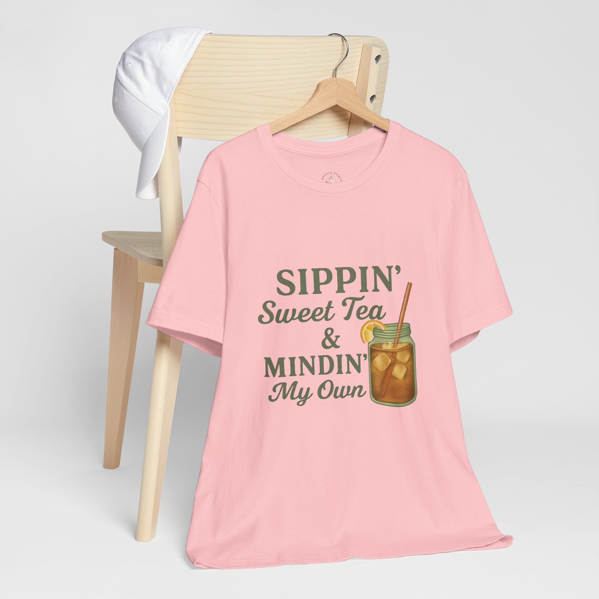 Sippin’ Sweet Tea & Minding’ My Own Tee | Southern Sweet Tea T-Shirt | Country Mama Graphic Shirt – Bougie Pumpkin Boutique