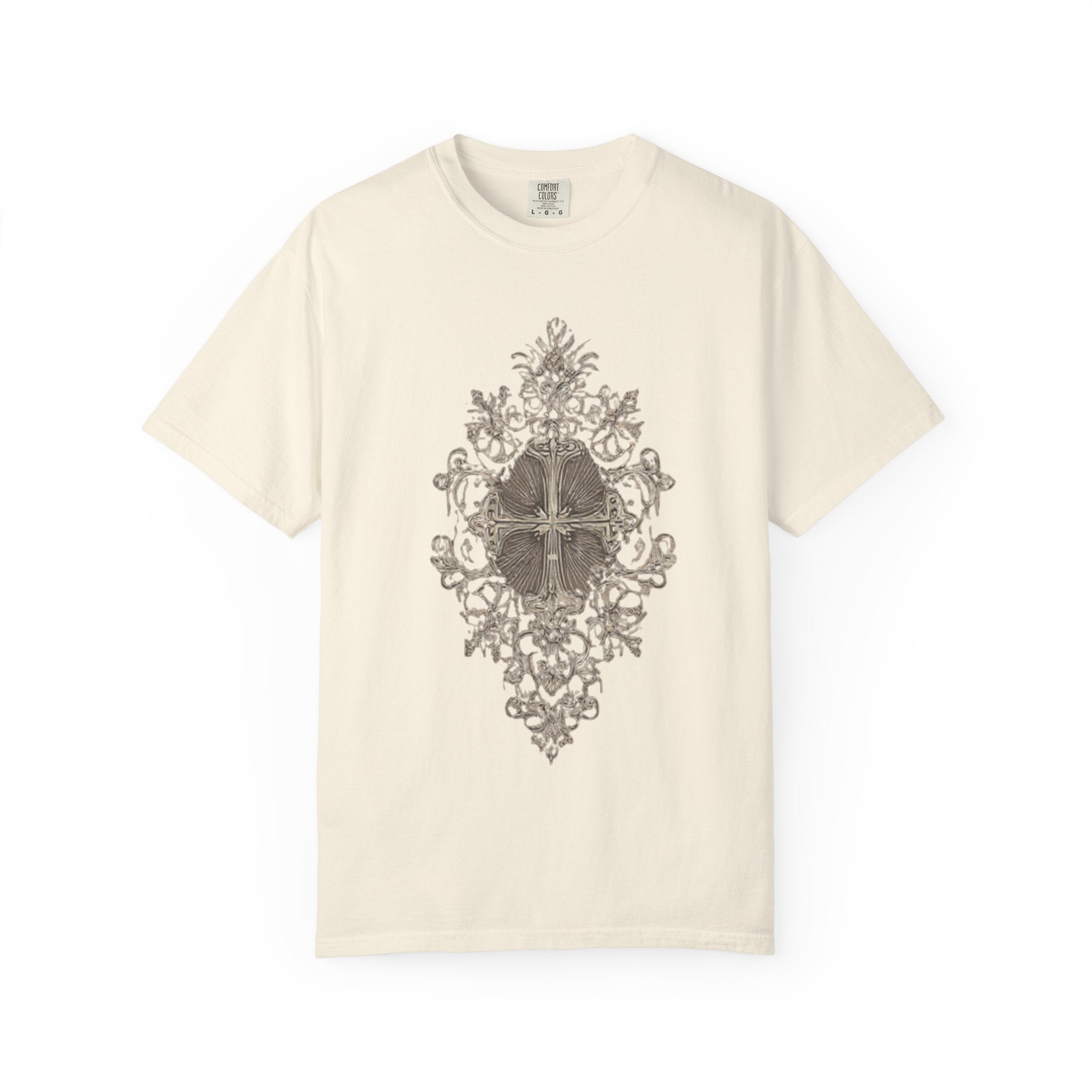Vintage Floral Skull T-Shirt — Ornate Botanical Skull Graphic Tee