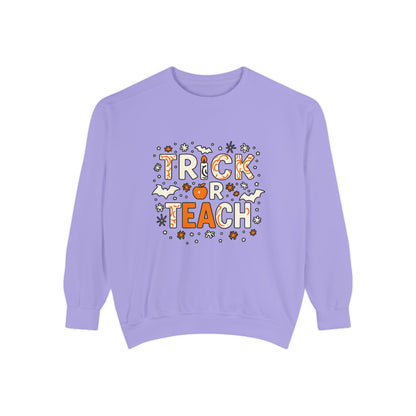 Trick or Teach Sweatshirt, Cute Halloween Gift, Teacher Sweatshirt, Fall Fashion, Cozy Unisex Sweater, Spooky Season Apparel