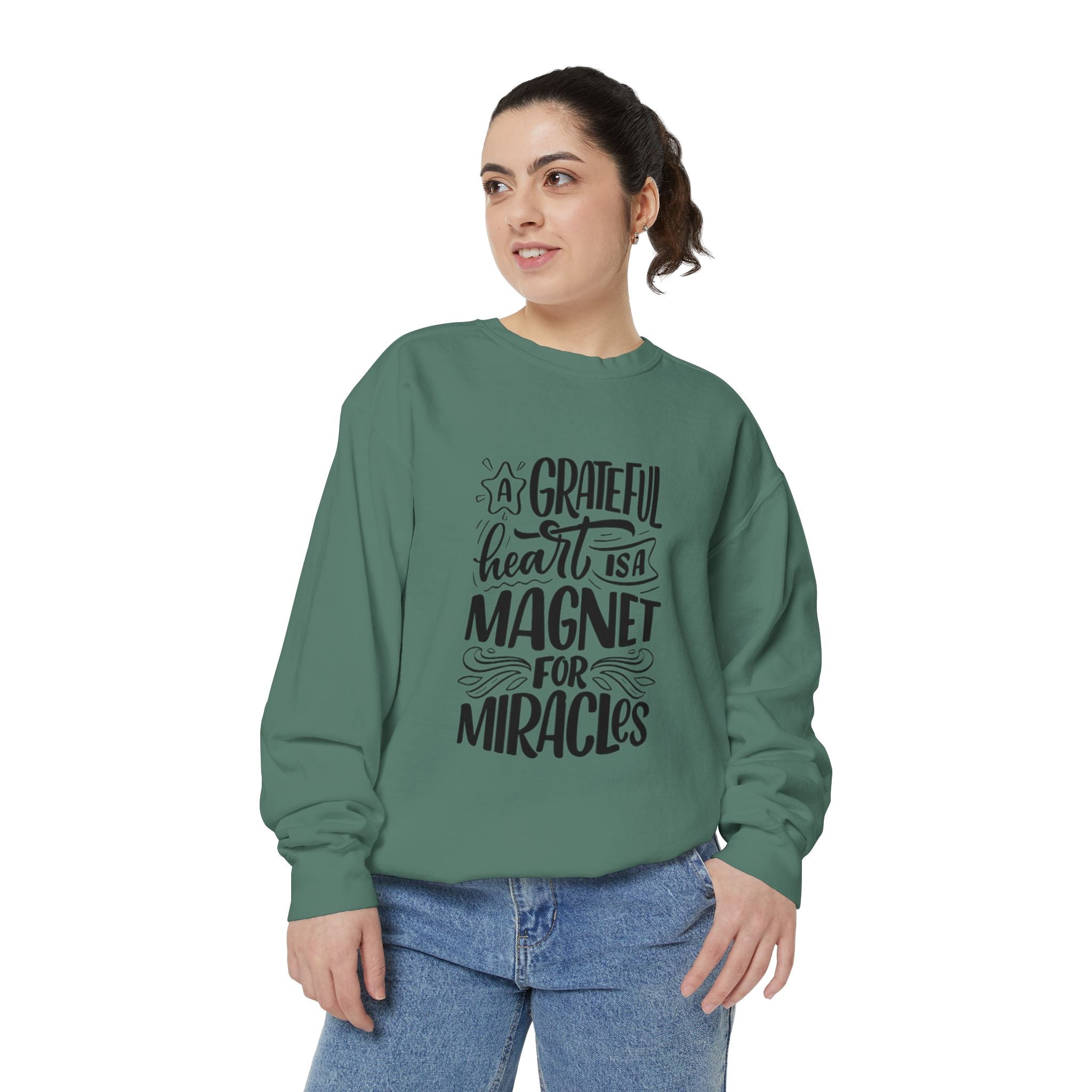 A Grateful Heart Is a Magnet for Miracles Sweatshirt | Inspirational Christian Crewneck | Faith & Gratitude Apparel – Bougie Pumpkin Boutique