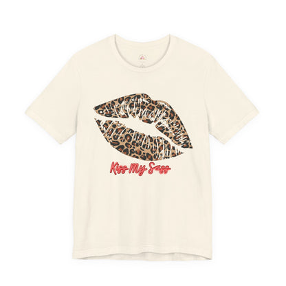 Funny Leopard Kiss Unisex Tee - Kiss My Sass