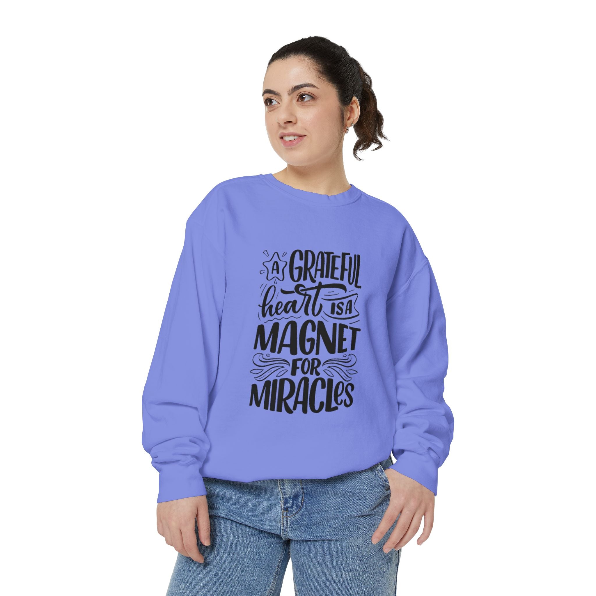 A Grateful Heart Is a Magnet for Miracles Sweatshirt | Inspirational Christian Crewneck | Faith & Gratitude Apparel – Bougie Pumpkin Boutique