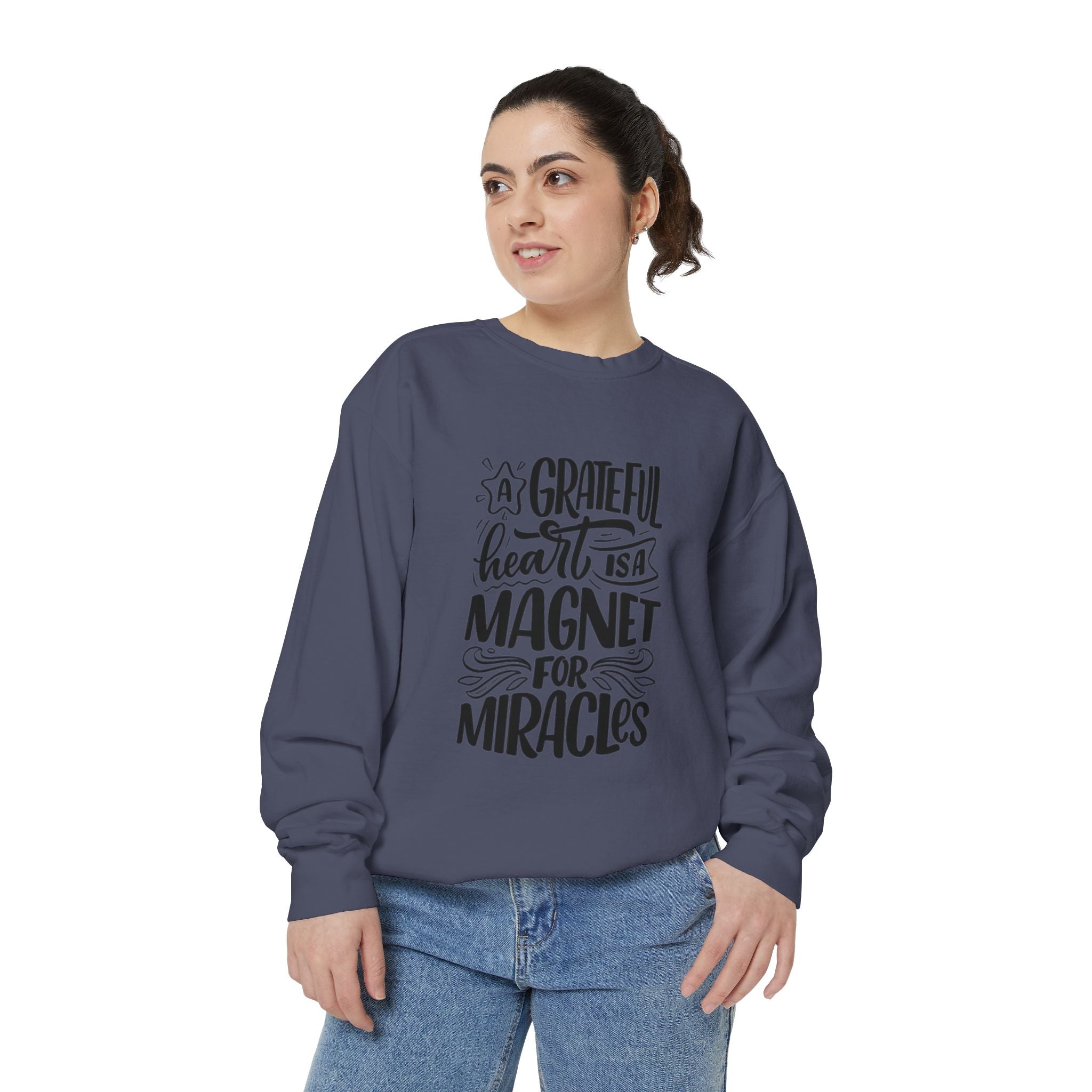 A Grateful Heart Is a Magnet for Miracles Sweatshirt | Inspirational Christian Crewneck | Faith & Gratitude Apparel – Bougie Pumpkin Boutique